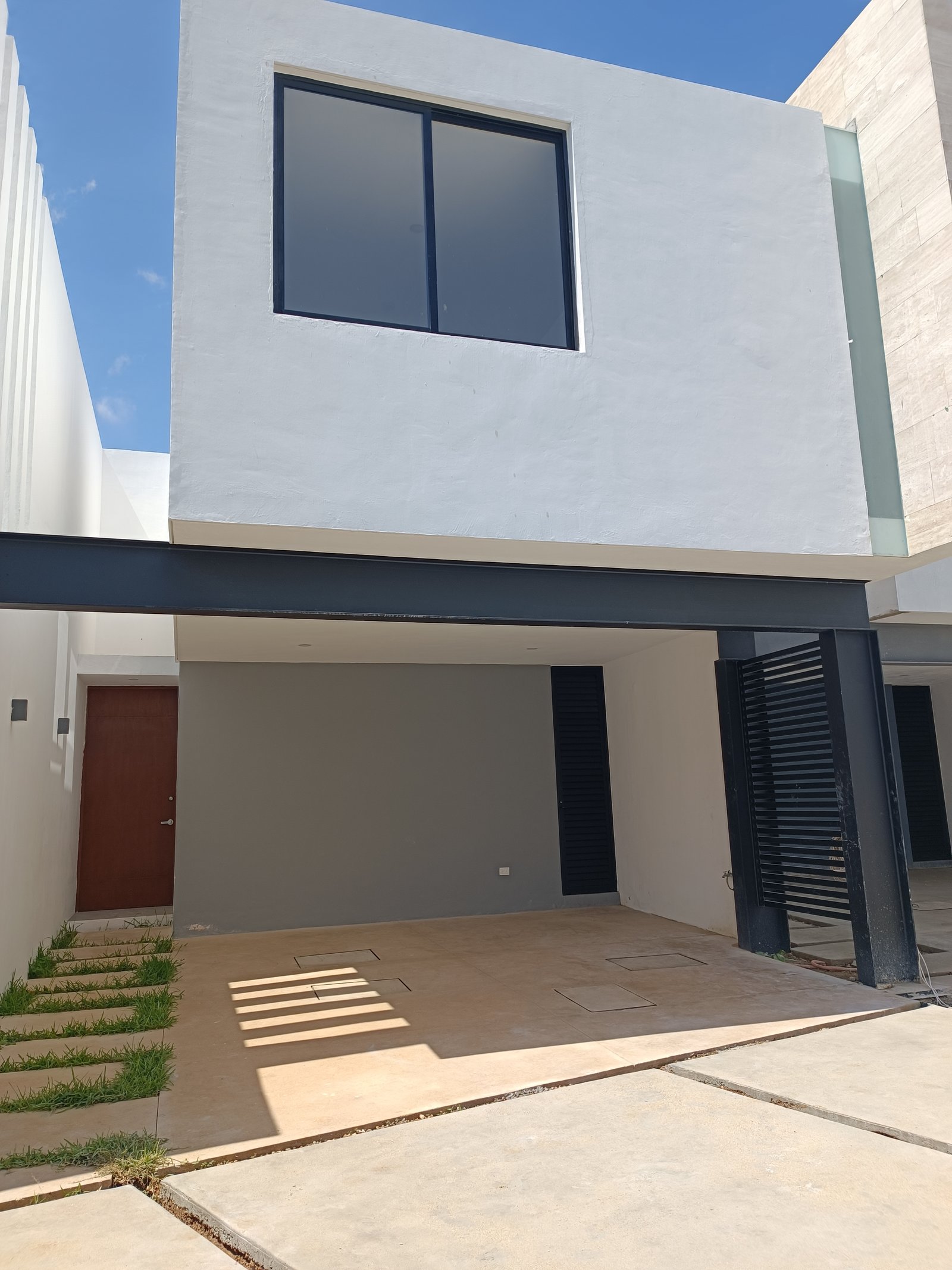 TownHouse en privada Kan